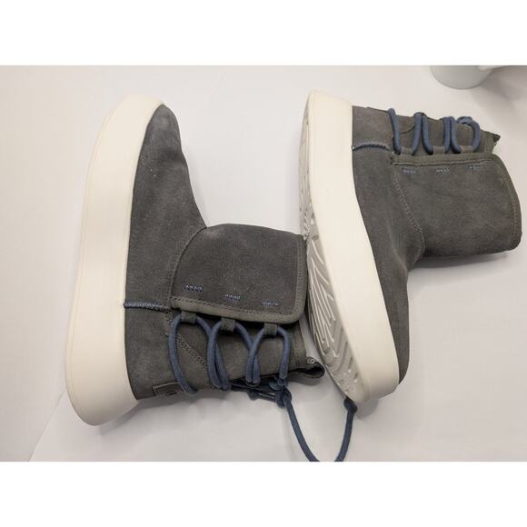 UGG Plush Women's Gray Size 8 Suede Wool Lining Lace-up boots - Picture 5 of 5